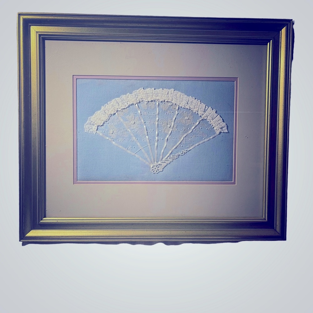 French Hand Sewn White Lace Fan With Pearls